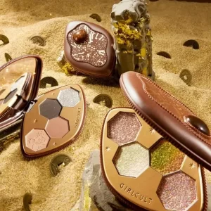 Палітра тіней GIRLCULT Gold Rush Eyeshadow Palette #56 Touch